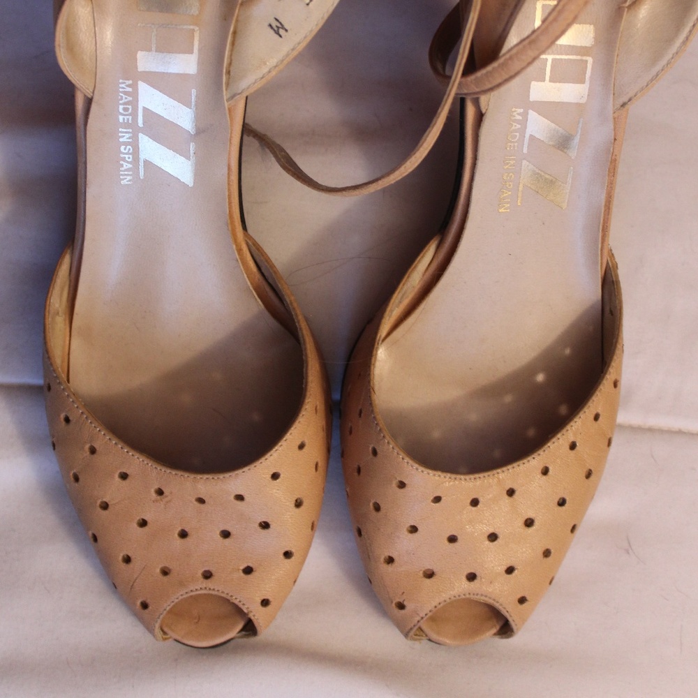 Vintage peep toe heels